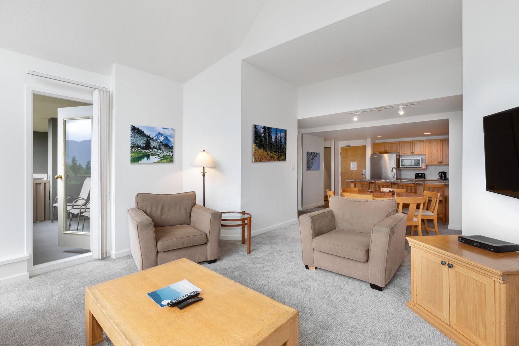 The Woodrun Lodge By Whiski Jack Whistler Eksteriør bilde